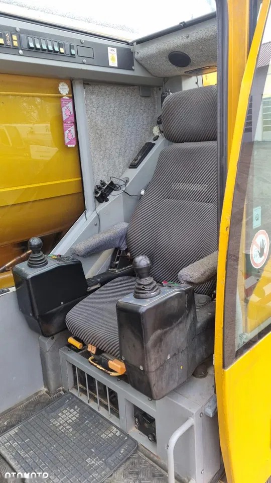 2002 Liebherr LTM, 26 800 mth, dovoz Skladom v EÚ — foto 8 z 24