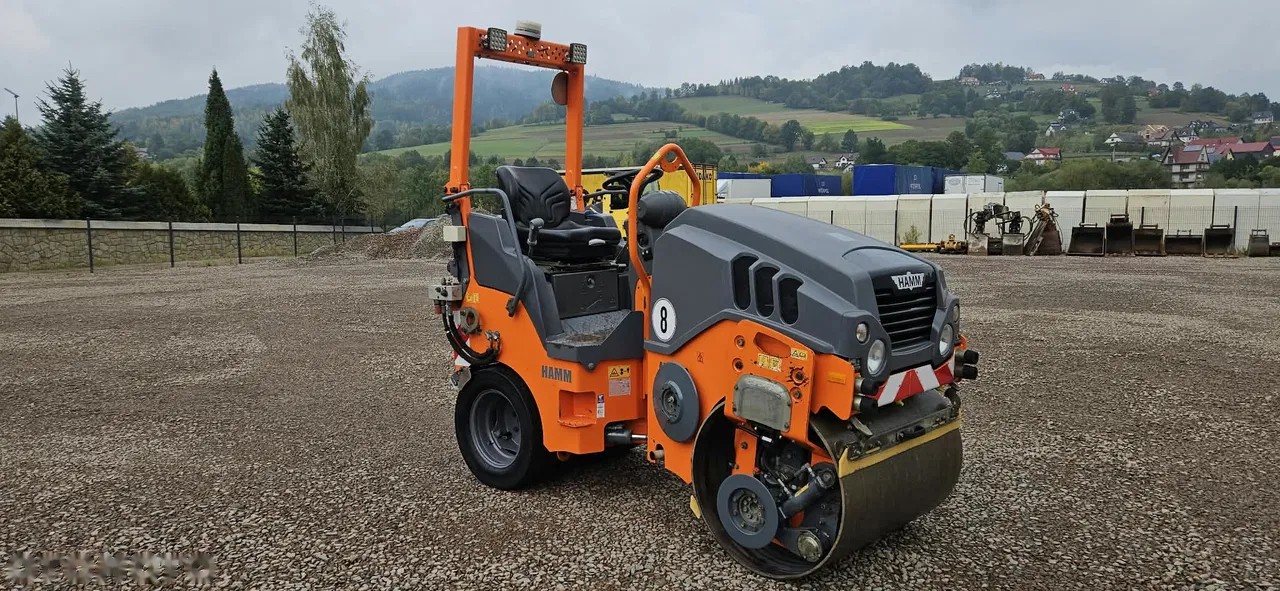 2015 Hamm HD 10 VT, 4 300 mth, dovoz Skladom v EÚ — foto 1 z 13 2015 Hamm HD 10 VT, 4 300 mth, dovoz Skladom v EÚ — foto 1 z 13