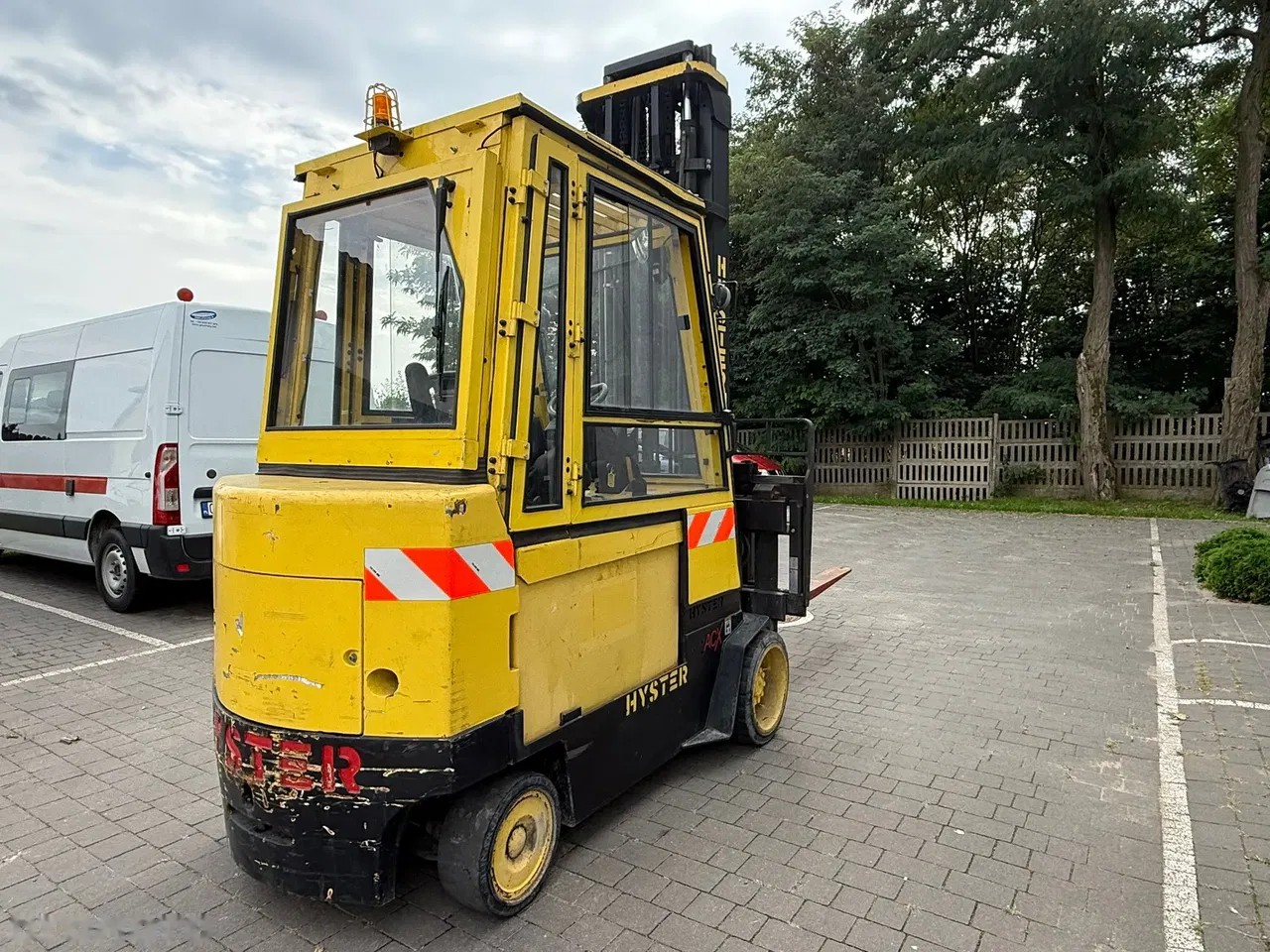 2008 Hyster E4.50XLS, 1 764 mth, dovoz Skladom v EÚ — foto 3 z 8