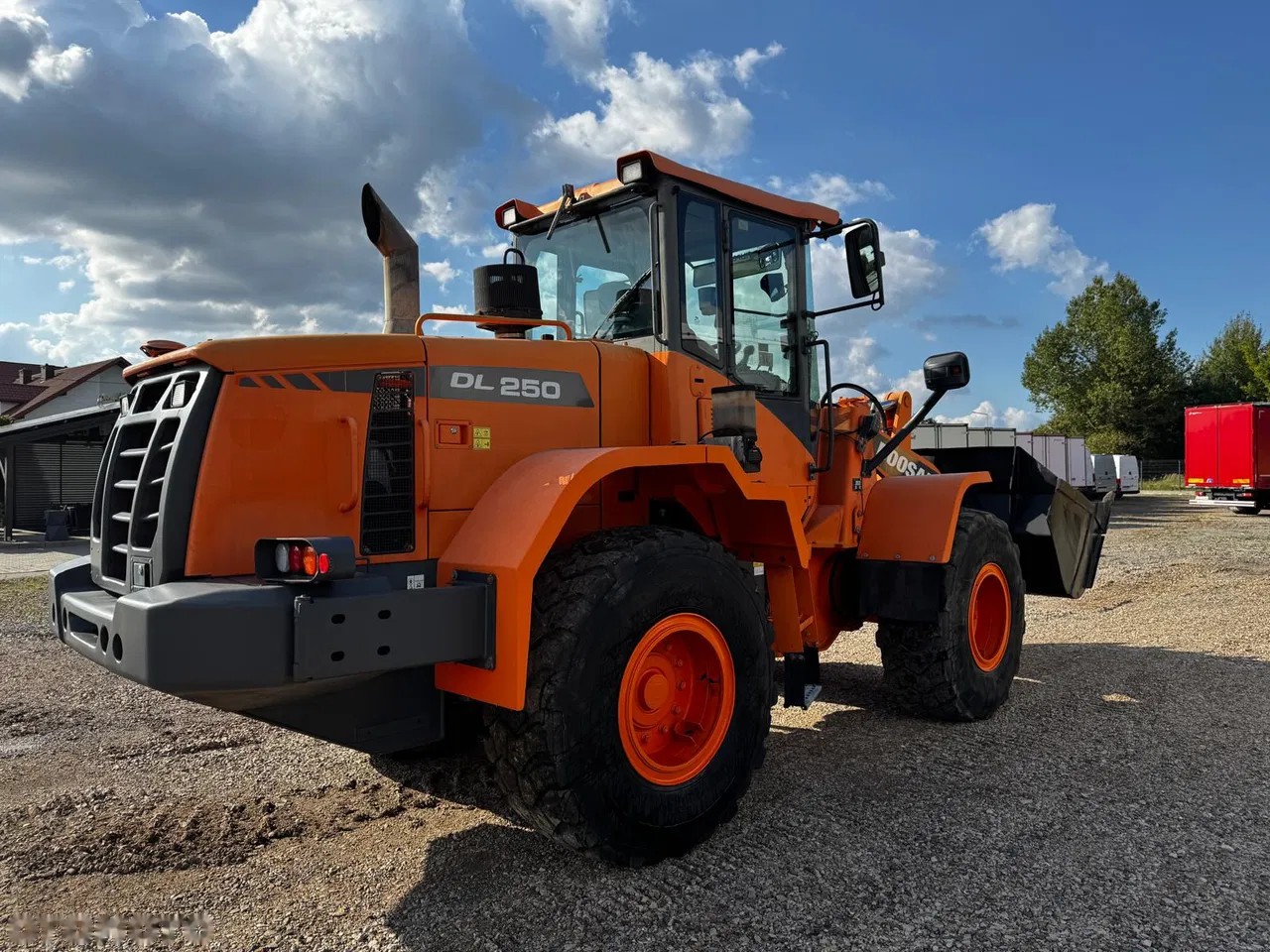 2013 Doosan DL, 10 000 mth, dovoz Skladom v EÚ — foto 5 z 24