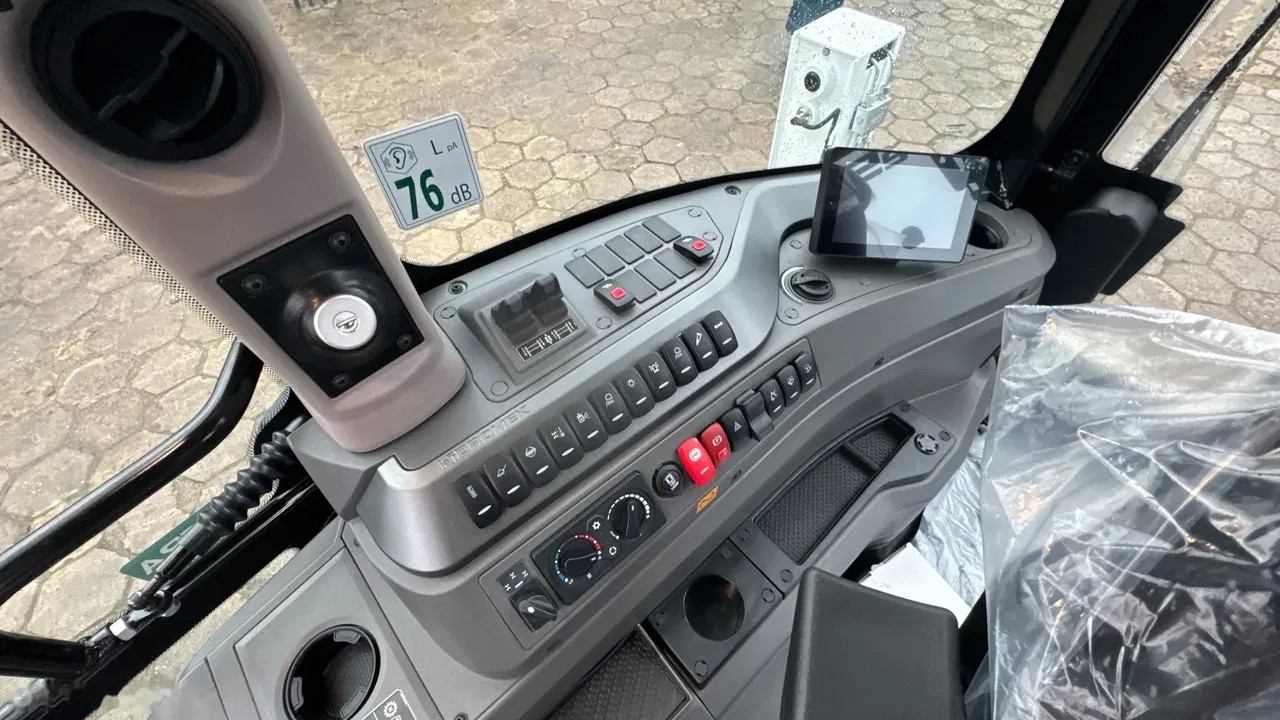 2026 Hidromek 102 S A8, 25 mth, dovoz Skladom v EÚ — foto 7 z 10