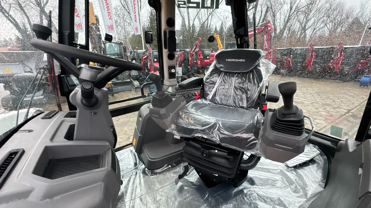 2026 Hidromek 102 S A8, 25 mth, dovoz Skladom v EÚ — foto 8 z 10