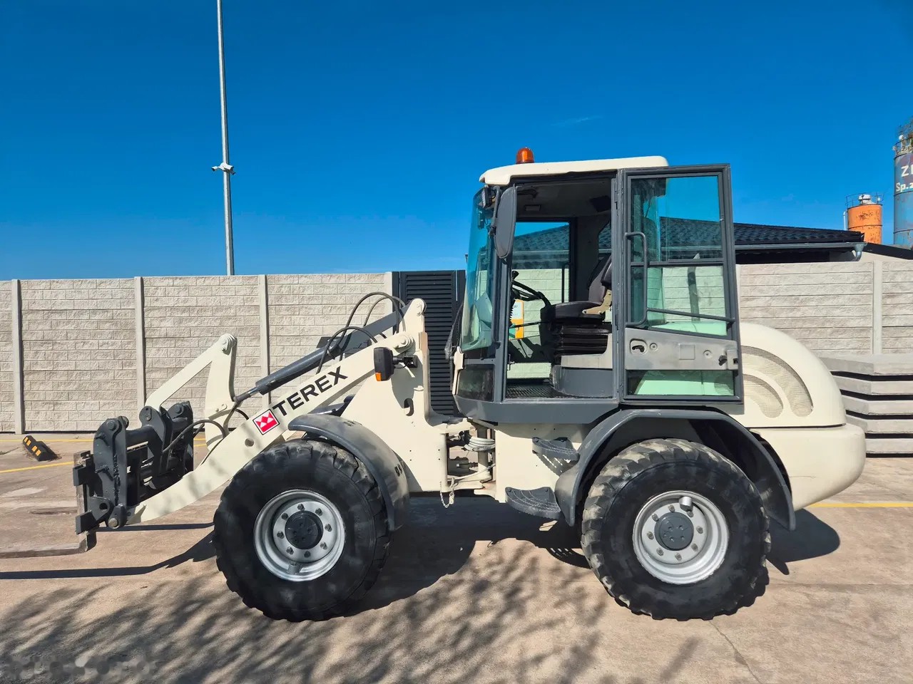 2008 Terex TL80, 9 400 mth, dovoz Skladom v EÚ — foto 3 z 24