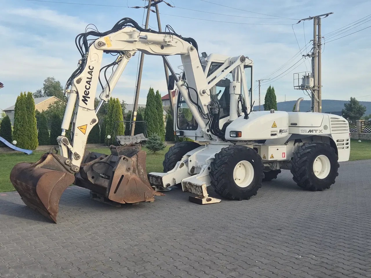 2015 Mecalac, 11 078 mth, dovoz Skladom v EÚ — foto 1
