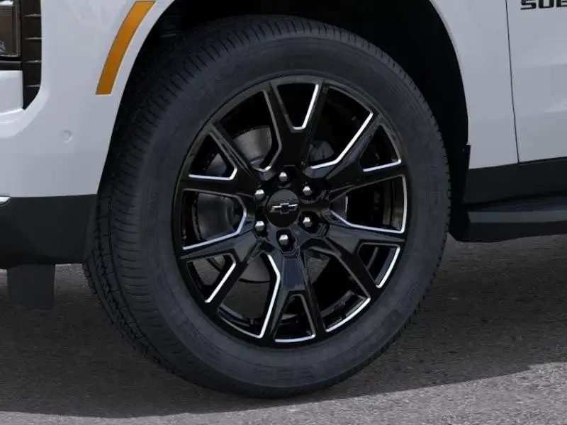 2026 Chevrolet Suburban LT, biela, 0 km, dovoz Kanada — foto 9 z 12