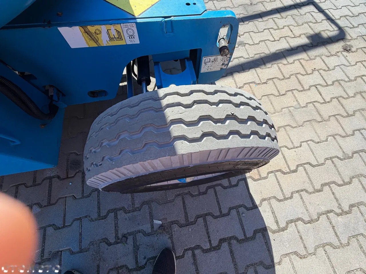2014 Genie, 1 250 mth, dovoz Skladom v EÚ — foto 10 z 12