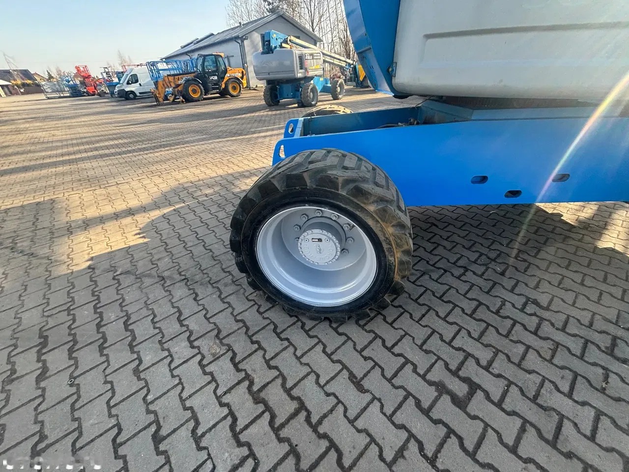 2014 Genie, 2 100 mth, dovoz Skladom v EÚ — foto 8 z 10