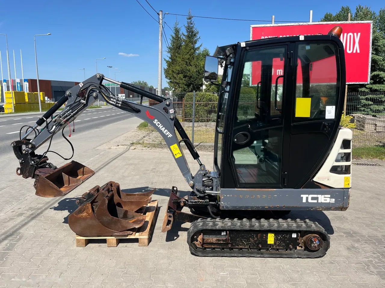 2018 Schaeff TC 16, 1 713 mth, dovoz Skladom v EÚ — foto 1 z 19 2018 Schaeff TC 16, 1 713 mth, dovoz Skladom v EÚ — foto 1 z 19