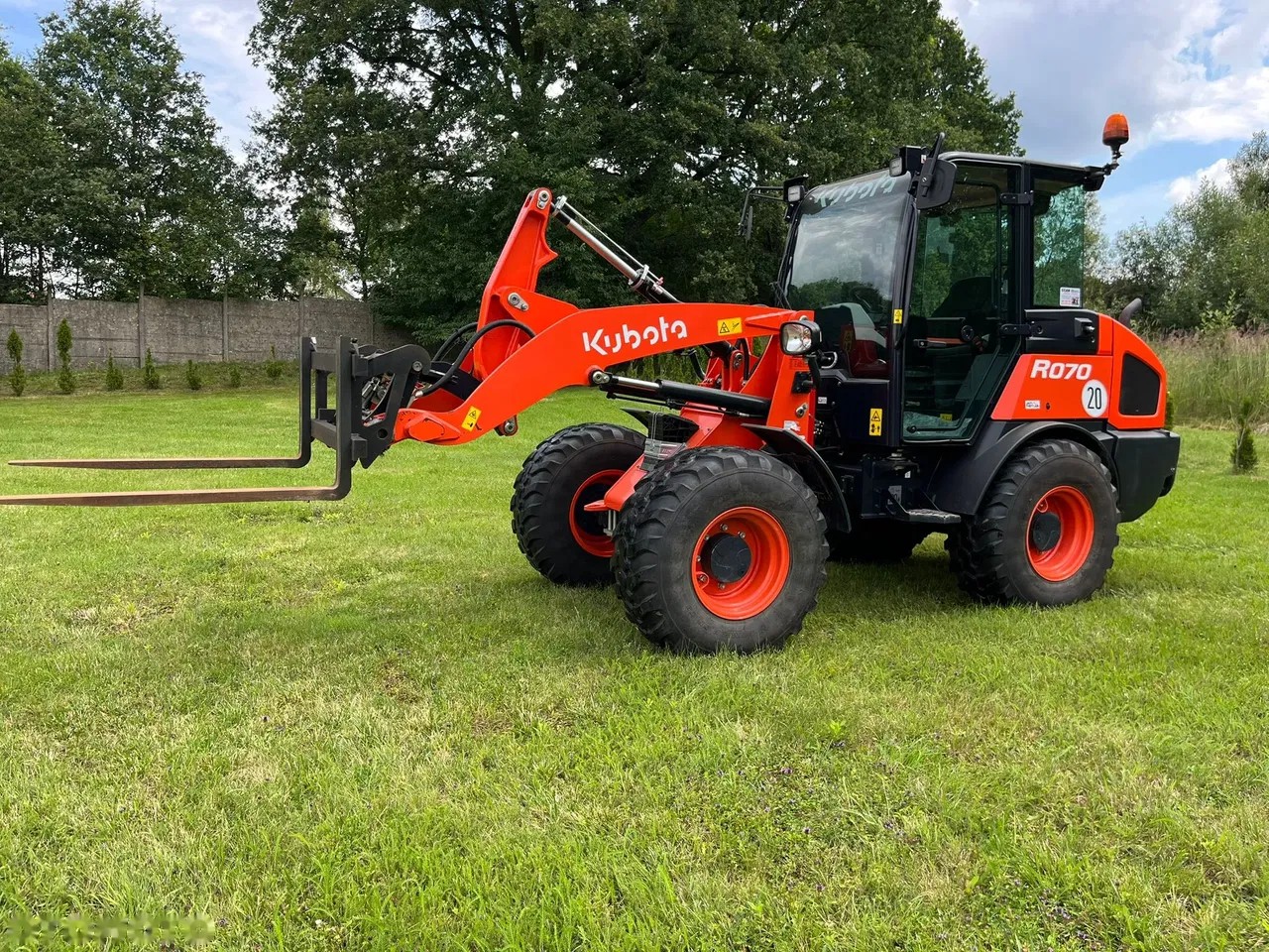 2022 Kubota R070, 800 mth, dovoz Skladom v EÚ — foto 3 z 24