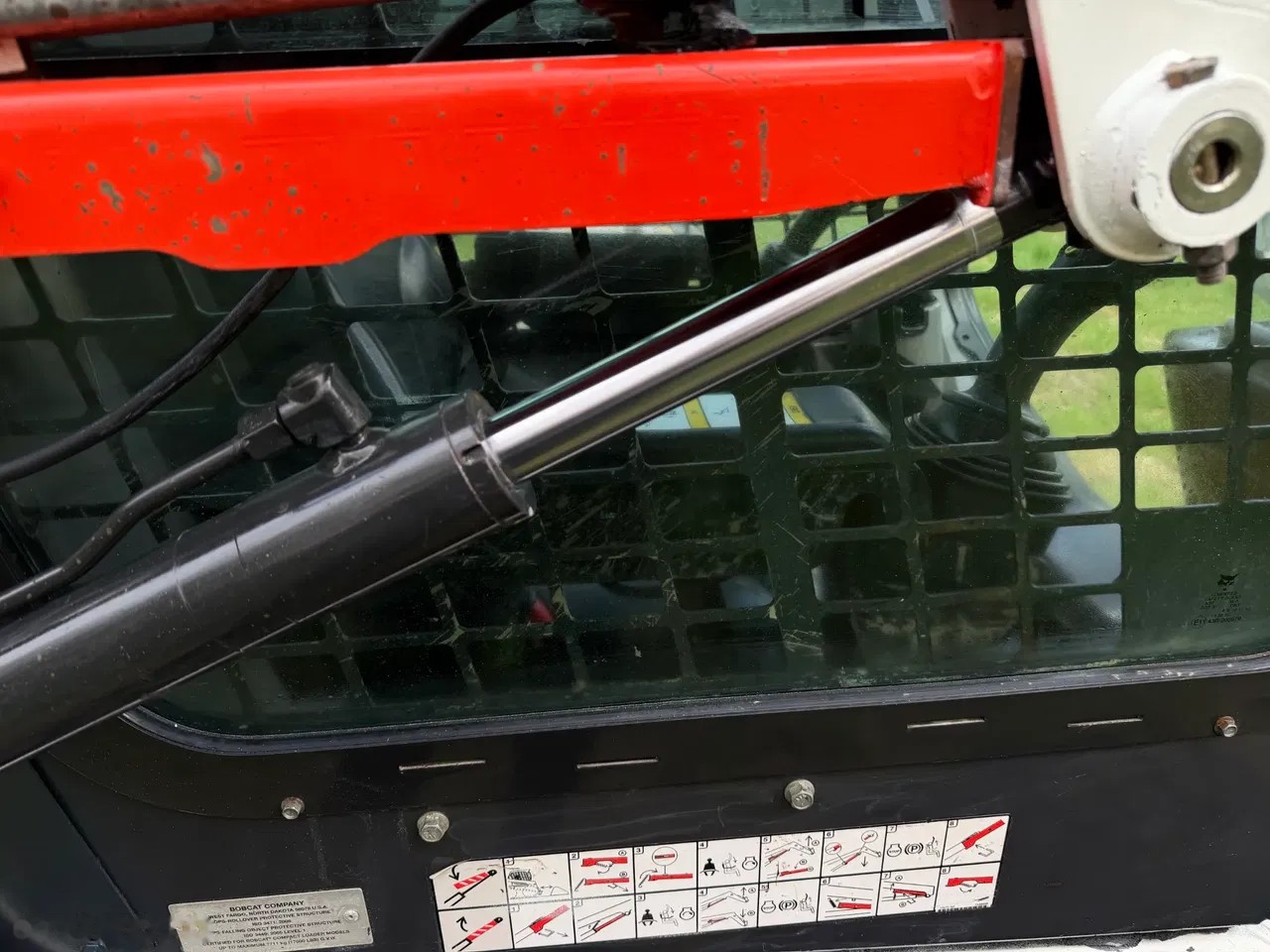 2018 Bobcat S450, 1 880 mth, dovoz Skladom v EÚ — foto 16 z 24