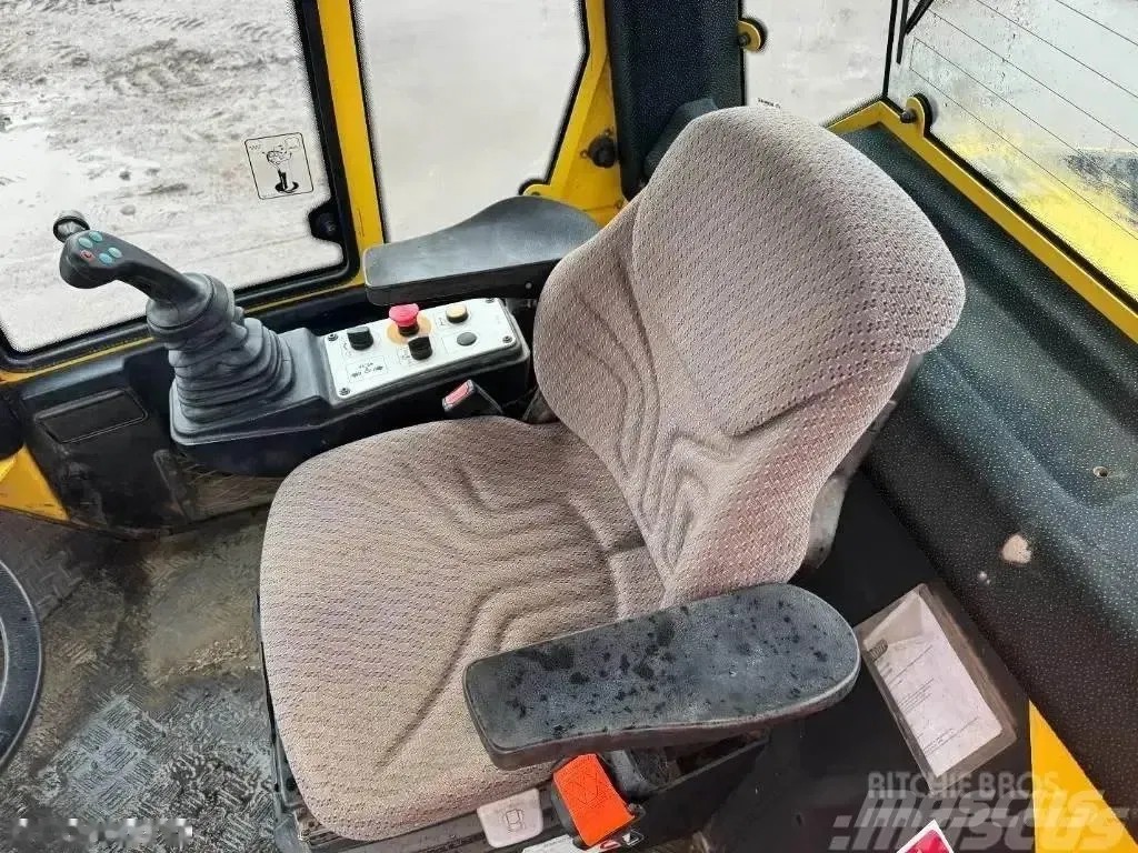 2013 Bomag BW213DH-4, 4 500 mth, dovoz Skladom v EÚ — foto 10 z 14