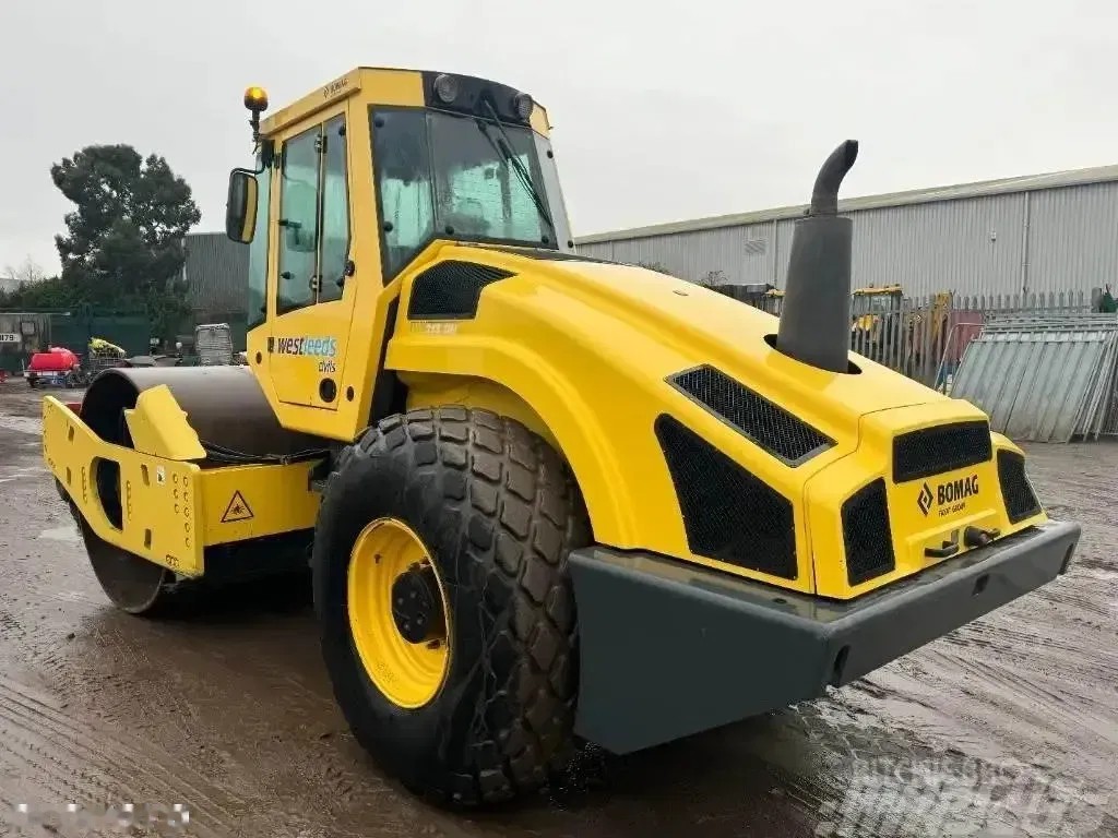 2013 Bomag BW213DH-4, 4 500 mth, dovoz Skladom v EÚ — foto 6 z 14