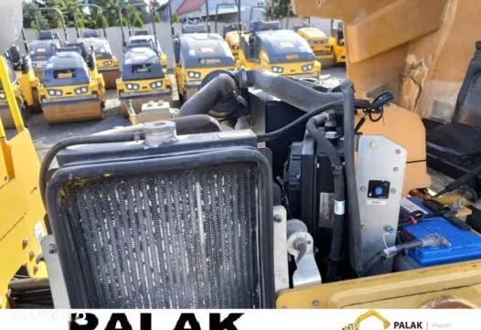 2012 Caterpillar VÁLEC, 1 731 mth, dovoz Skladom v EÚ — foto 9 z 13