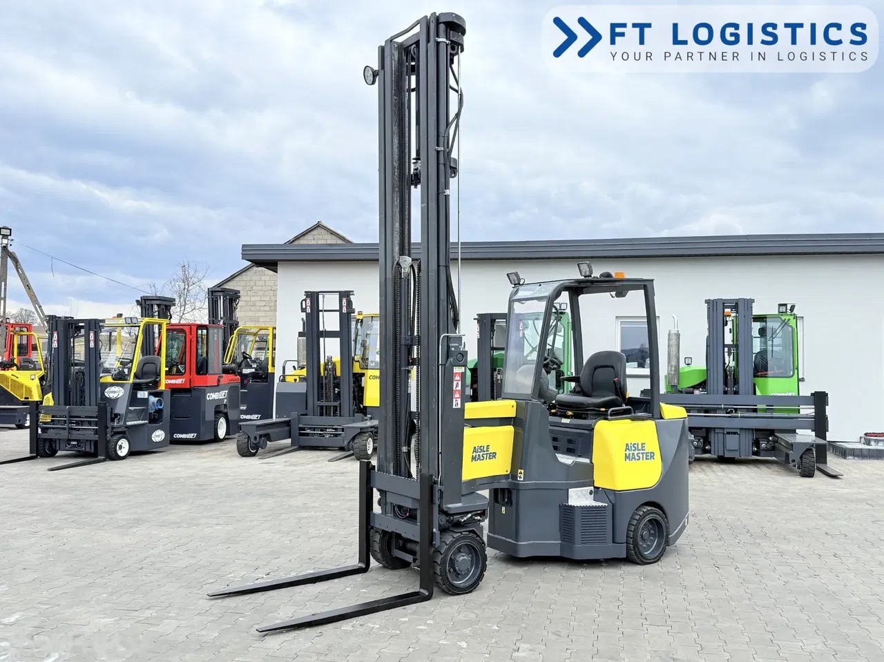 2014 Combilift WÓZEK, 288 mth, dovoz Skladom v EÚ — foto 1 z 24 2014 Combilift WÓZEK, 288 mth, dovoz Skladom v EÚ — foto 1 z 24