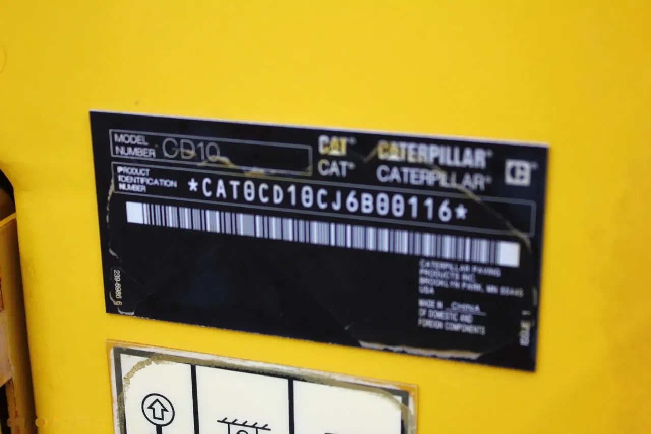 2017 Caterpillar CD10, 5 890 mth, dovoz Skladom v EÚ — foto 12 z 24