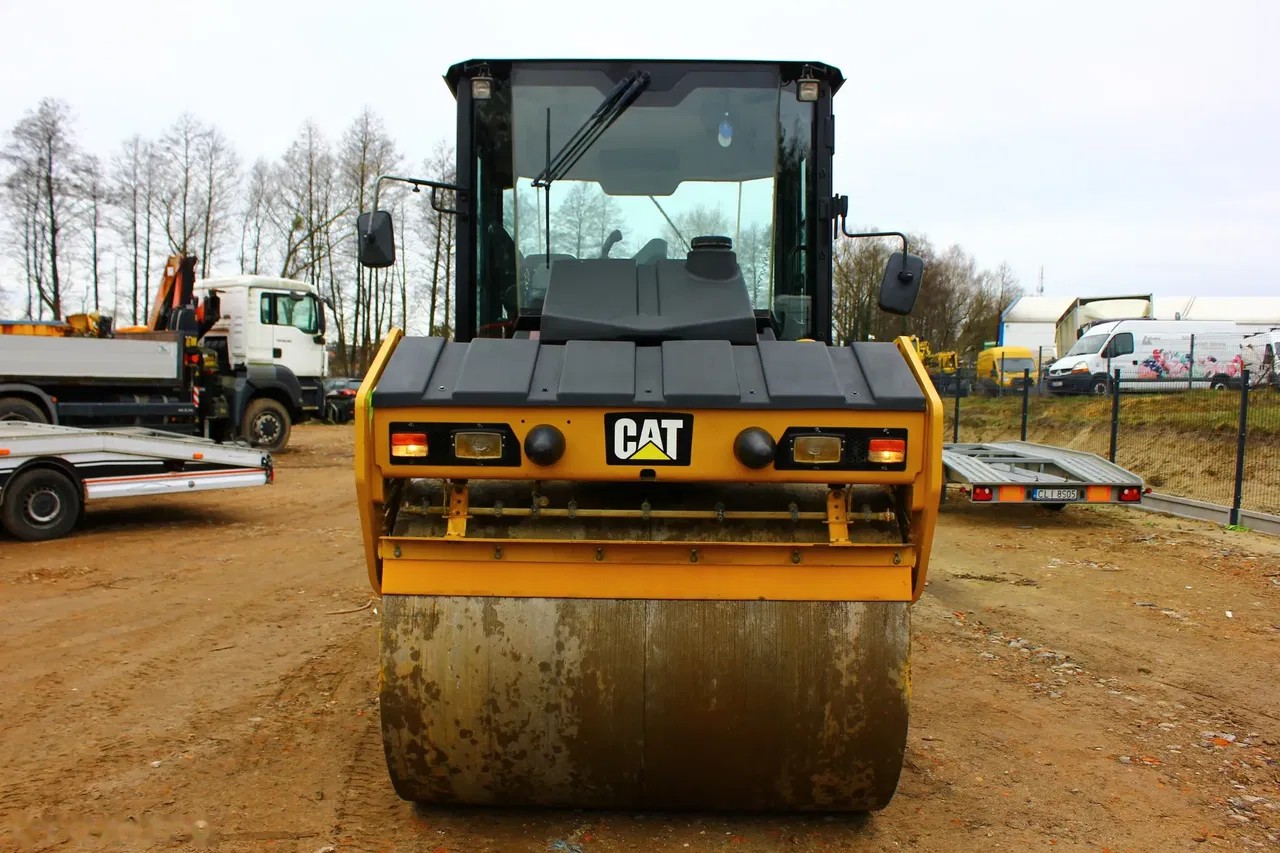2017 Caterpillar CD10, 5 890 mth, dovoz Skladom v EÚ — foto 6 z 24