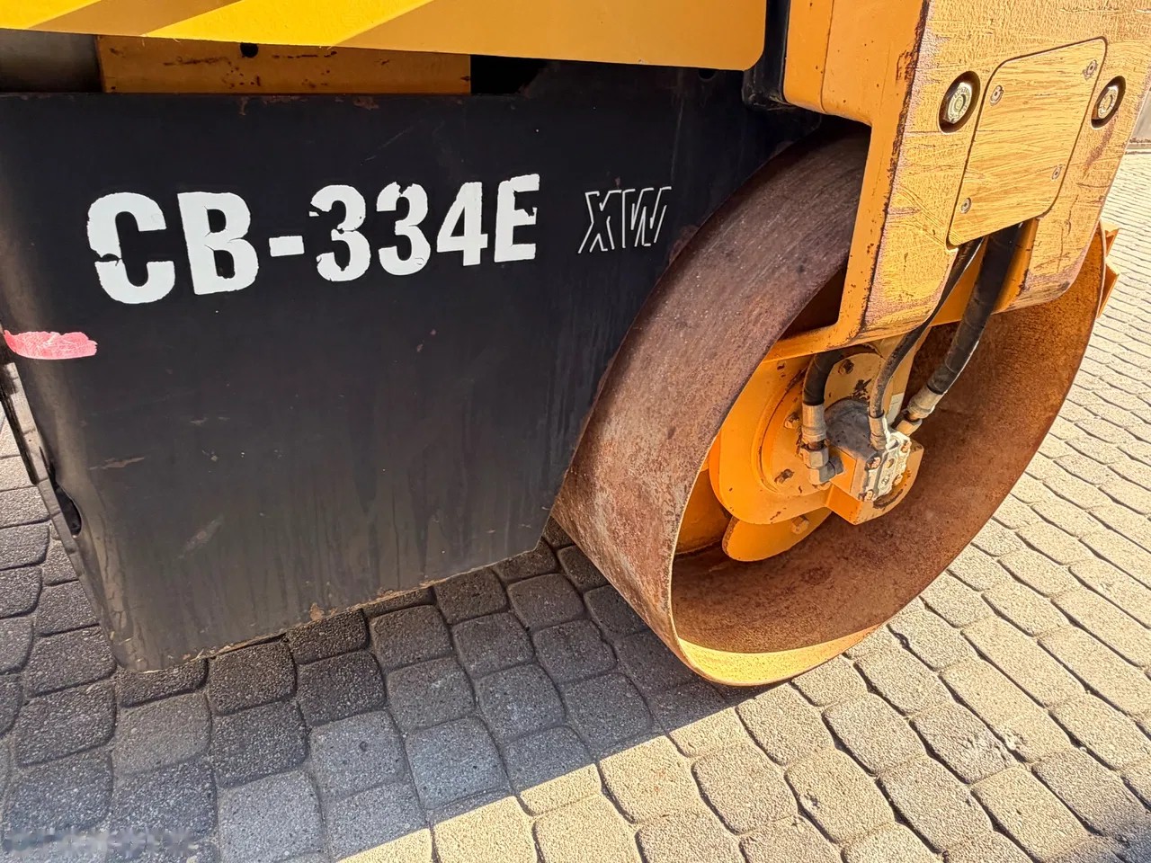 2006 Caterpillar CB-334E XW Drogowy Import, dovoz Skladom v EÚ — foto 12 z 18