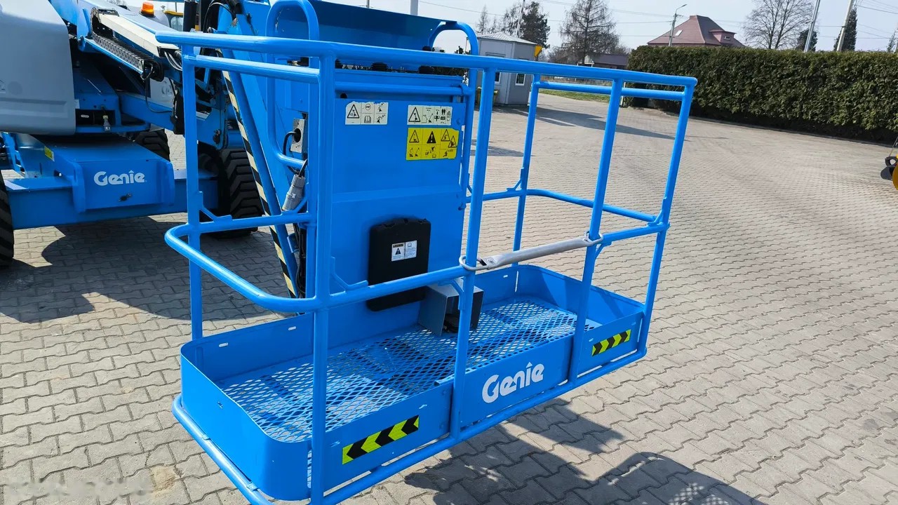 2013 Genie, 2 567 mth, dovoz Skladom v EÚ — foto 8 z 24