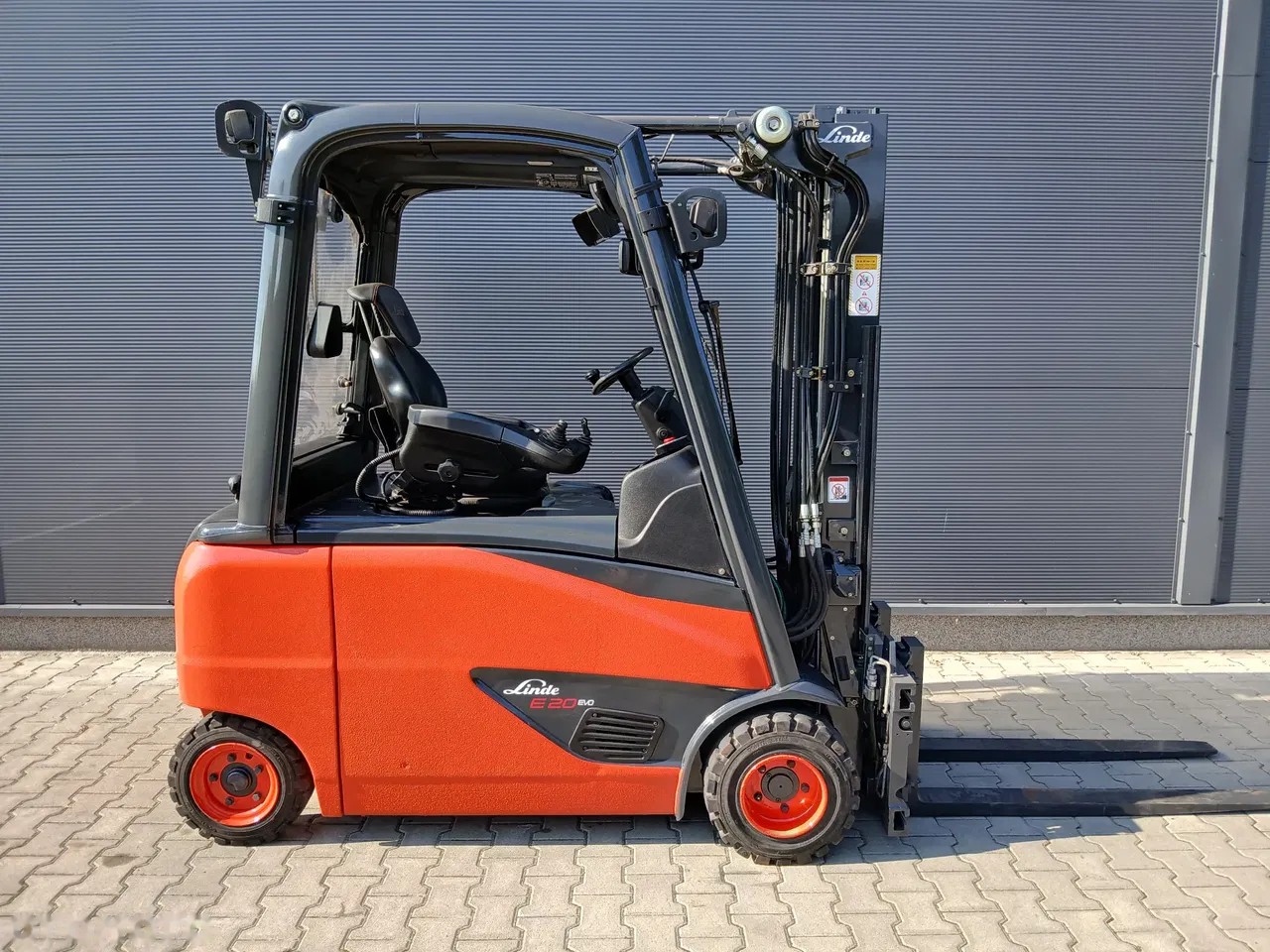 2015 Linde E20PHL-02, 9 549 mth, dovoz Skladom v EÚ — foto 2 z 11