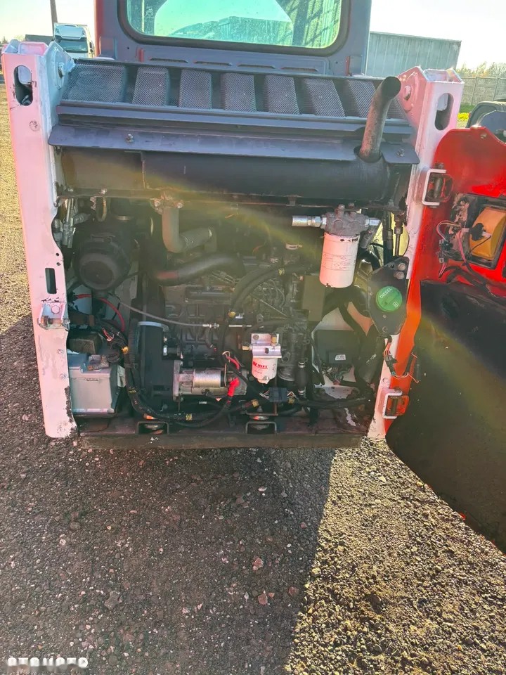 2015 Bobcat S100, 2 620 mth, dovoz Skladom v EÚ — foto 10 z 10