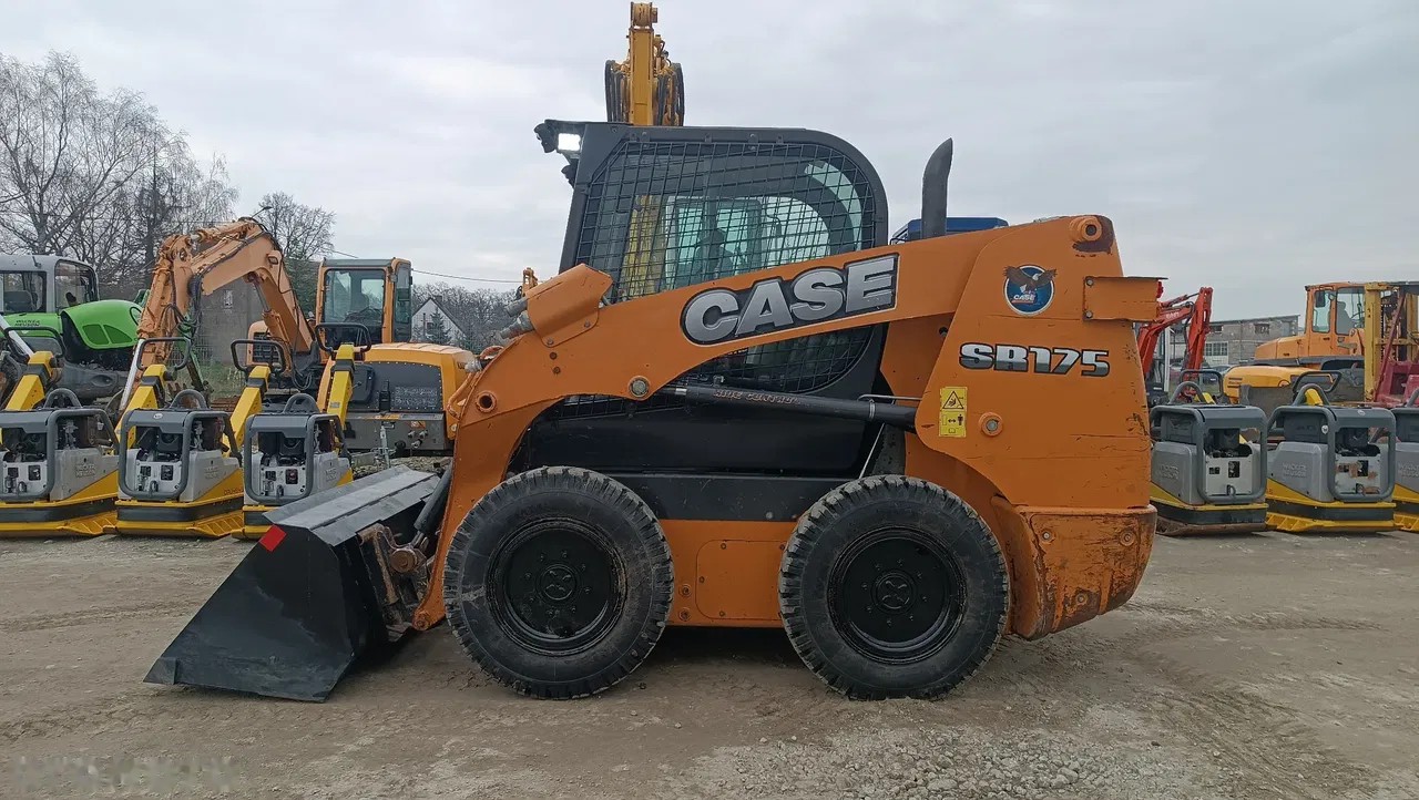 2014 Case SR 175, 3 000 mth, dovoz Skladom v EÚ — foto 8 z 13