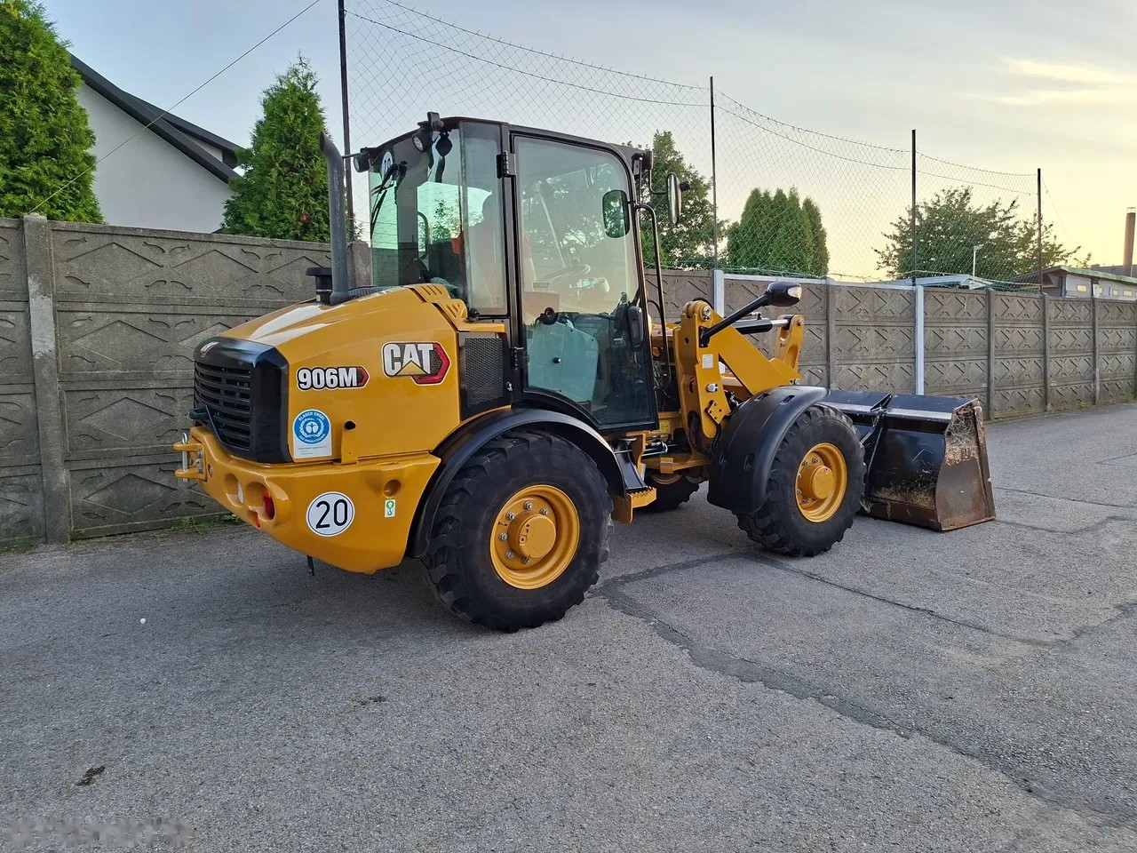 2020 Caterpillar CAT 906 M, 2 050 mth, dovoz Skladom v EÚ — foto 7 z 24