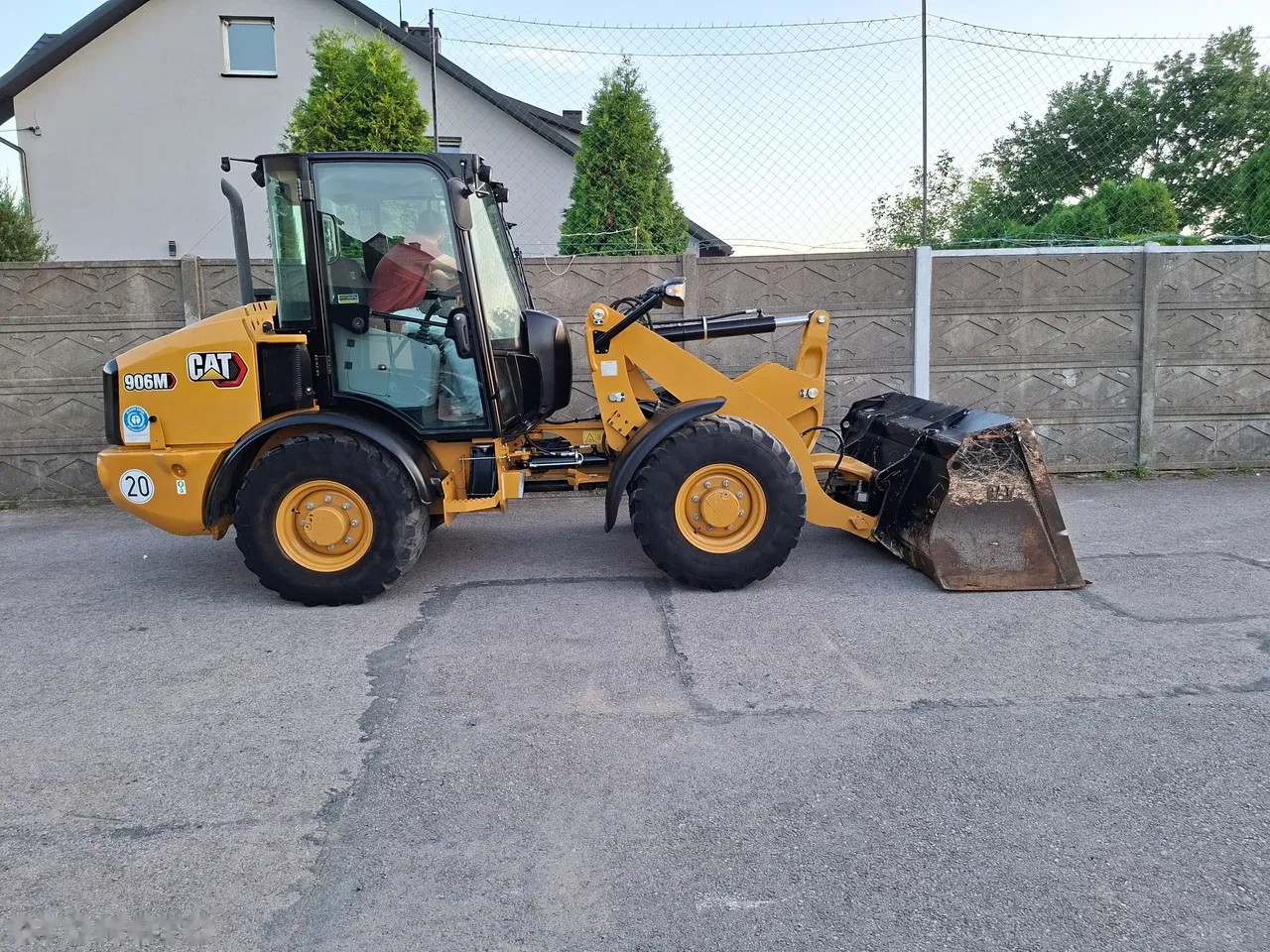 2020 Caterpillar CAT 906 M, 2 050 mth, dovoz Skladom v EÚ — foto 8 z 24
