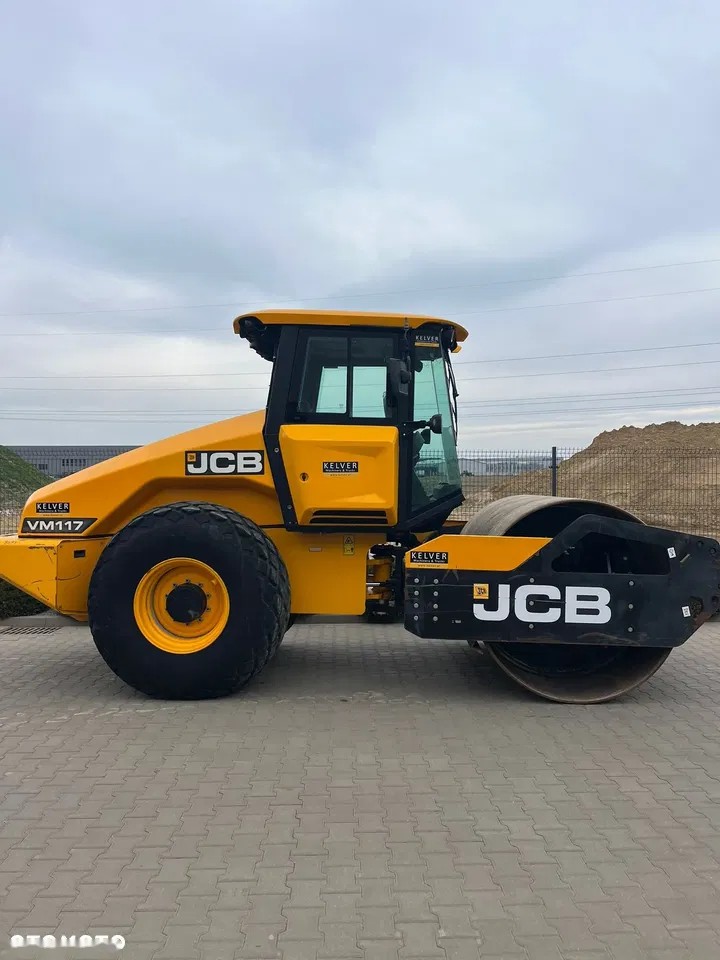 2017 JCB VIBROMAX, 2 849 mth, dovoz Skladom v EÚ — foto 1 z 24 2017 JCB VIBROMAX, 2 849 mth, dovoz Skladom v EÚ — foto 1 z 24