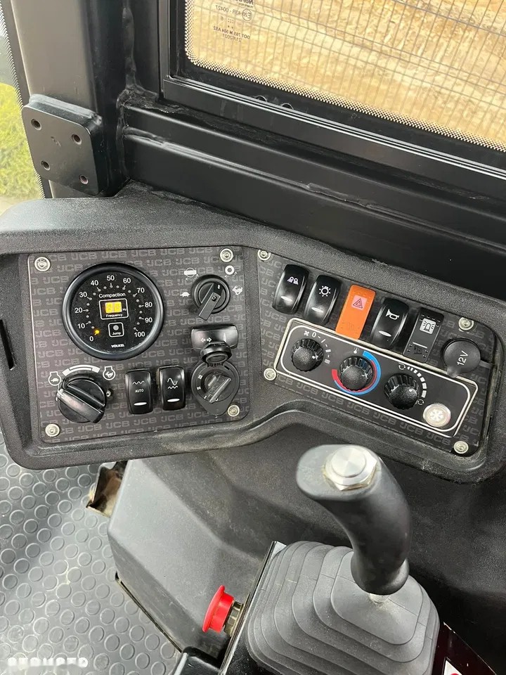 2017 JCB VIBROMAX, 2 849 mth, dovoz Skladom v EÚ — foto 6 z 24