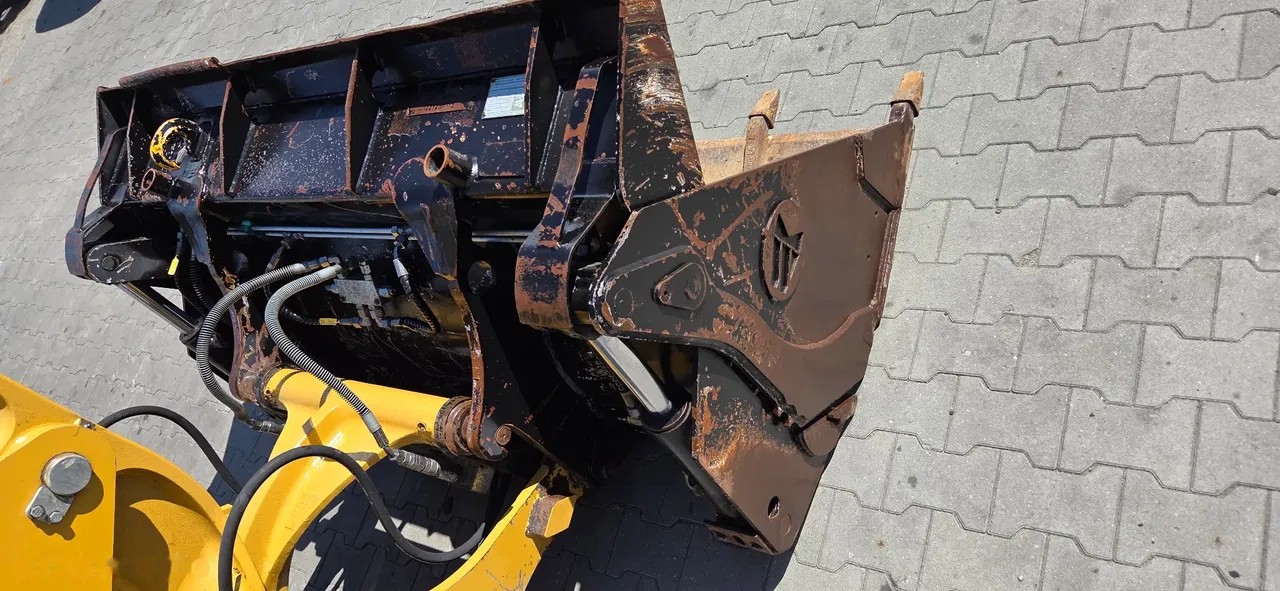 2015 Caterpillar, 2 900 mth, dovoz Skladom v EÚ — foto 13 z 22