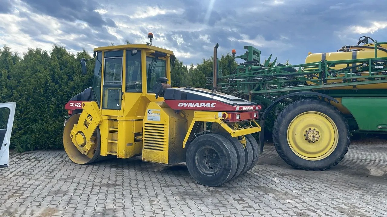 2001 Dynapac CC4220, 4 700 mth, dovoz Skladom v EÚ — foto 1 z 6 2001 Dynapac CC4220, 4 700 mth, dovoz Skladom v EÚ — foto 1 z 6