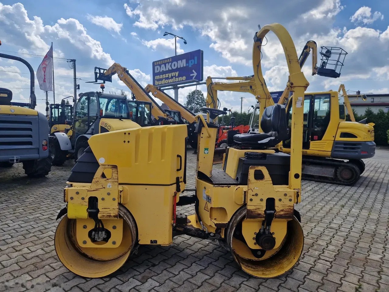 2012 Ammann AV 26 - 2, 1 685 mth, dovoz Skladom v EÚ — foto 1 z 10 2012 Ammann AV 26 - 2, 1 685 mth, dovoz Skladom v EÚ — foto 1 z 10