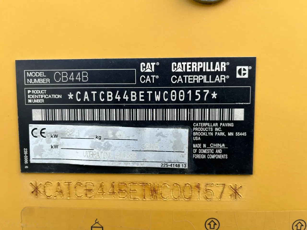 2015 Caterpillar CB44B, 800 mth, dovoz Skladom v EÚ — foto 8 z 10