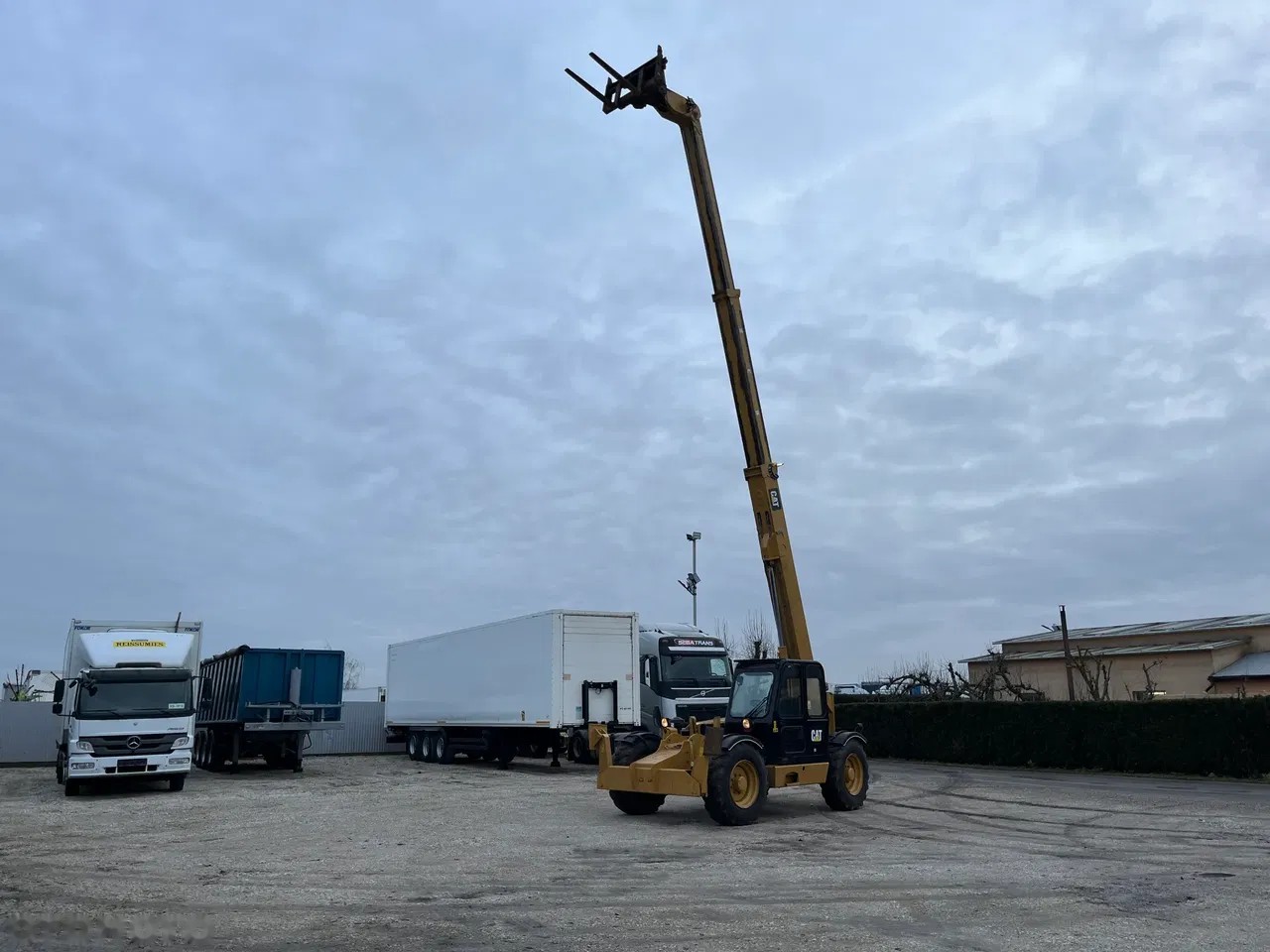 2002 Caterpillar, 10 000 mth, dovoz Skladom v EÚ — foto 1