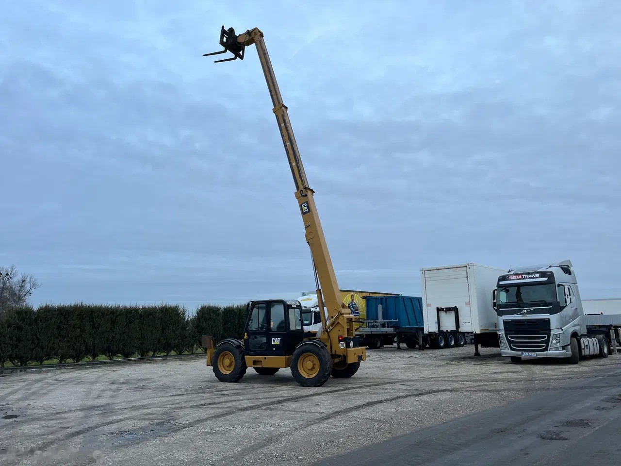 2002 Caterpillar, 10 000 mth, dovoz Skladom v EÚ — foto 4 z 24