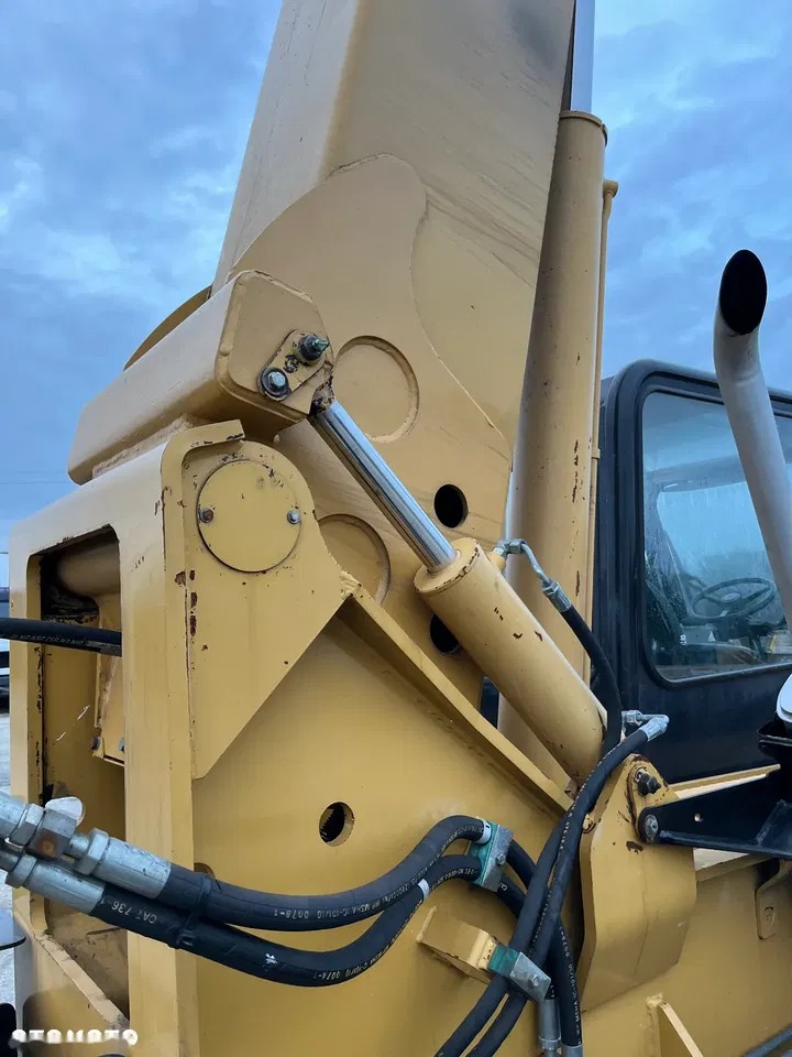2002 Caterpillar, 10 000 mth, dovoz Skladom v EÚ — foto 7 z 24