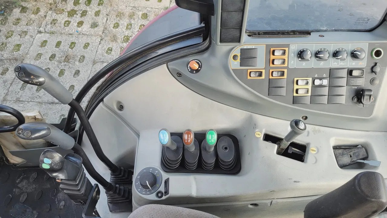 2016 Valtra N93, 7 265 mth, dovoz Skladom v EÚ — foto 10 z 14