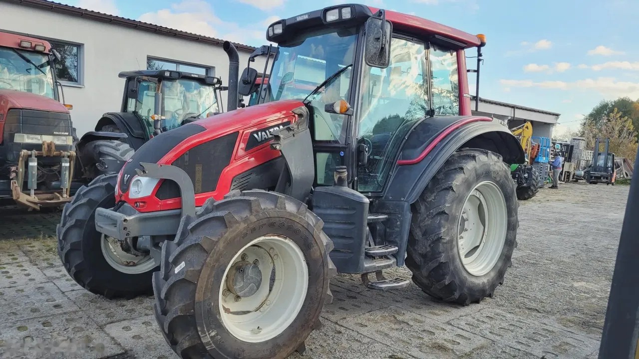 2016 Valtra N93, 7 265 mth, dovoz Skladom v EÚ — foto 4 z 14