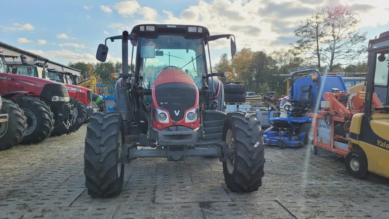 2016 Valtra N93, 7 265 mth, dovoz Skladom v EÚ — foto 5 z 14