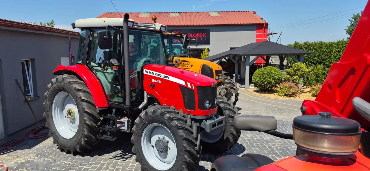 2011 Massey Ferguson 6445, 6 890 mth, dovoz Skladom v EÚ — foto 1