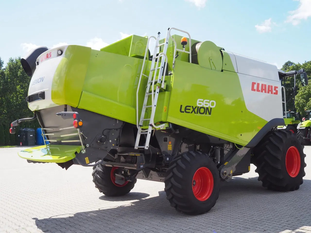 2012 Claas Lexion 660 + V750, 2 476 mth, dovoz Skladom v EÚ — foto 3 z 12