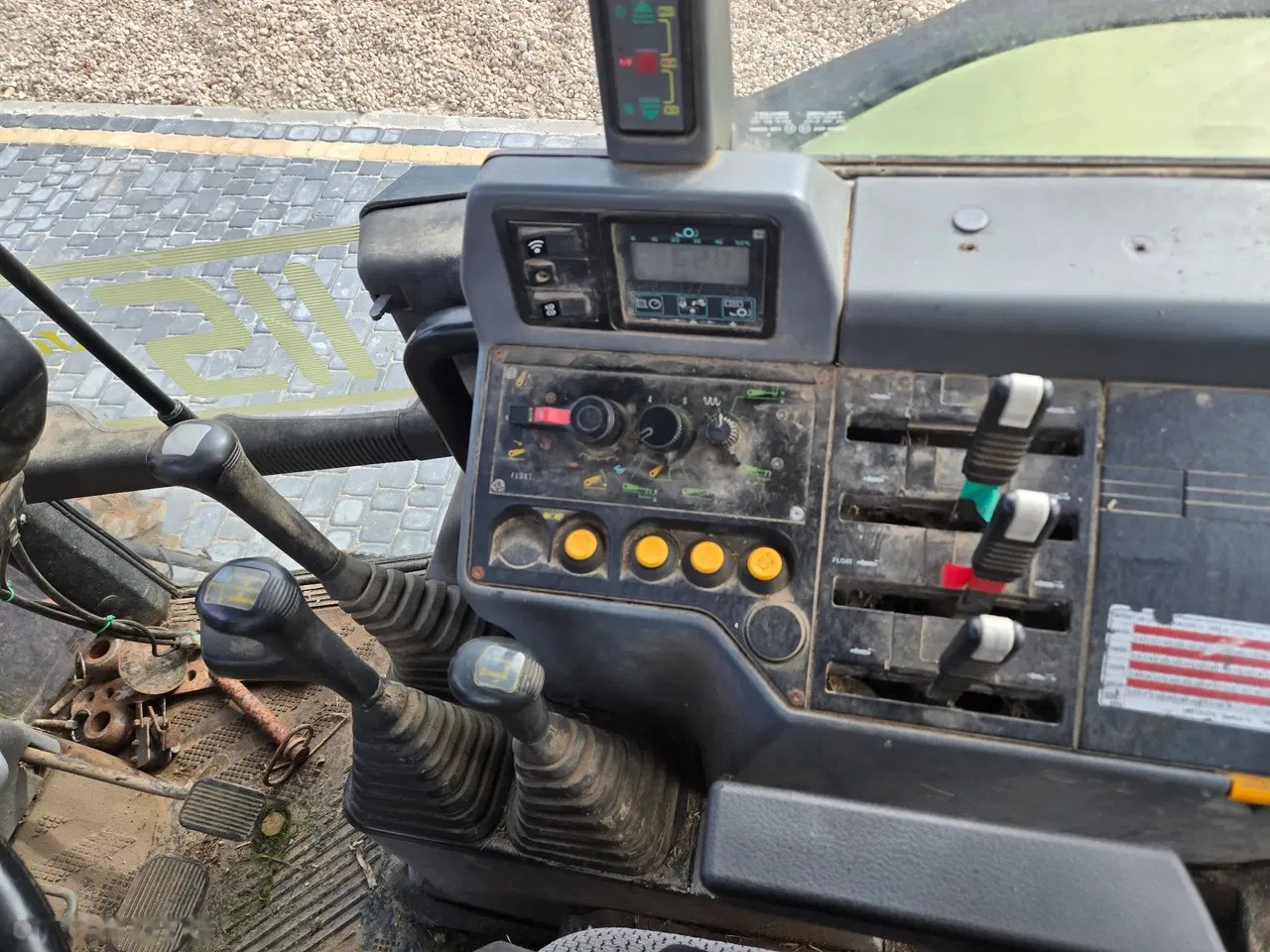1996 Hurlimann H-6115 Export 4WD, 4 700 mth, dovoz Skladom v EÚ — foto 6 z 8