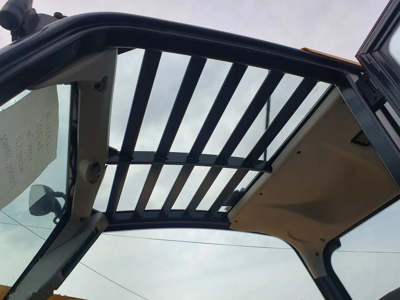 2021 JCB 531 - 70, 545 mth, dovoz Skladom v EÚ — foto 9 z 15
