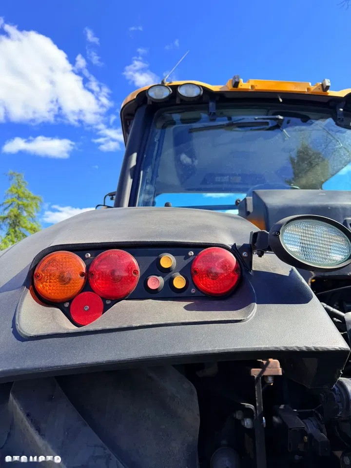 2015 JCB Fastrac 8310, 5 827 mth, dovoz Skladom v EÚ — foto 9 z 24