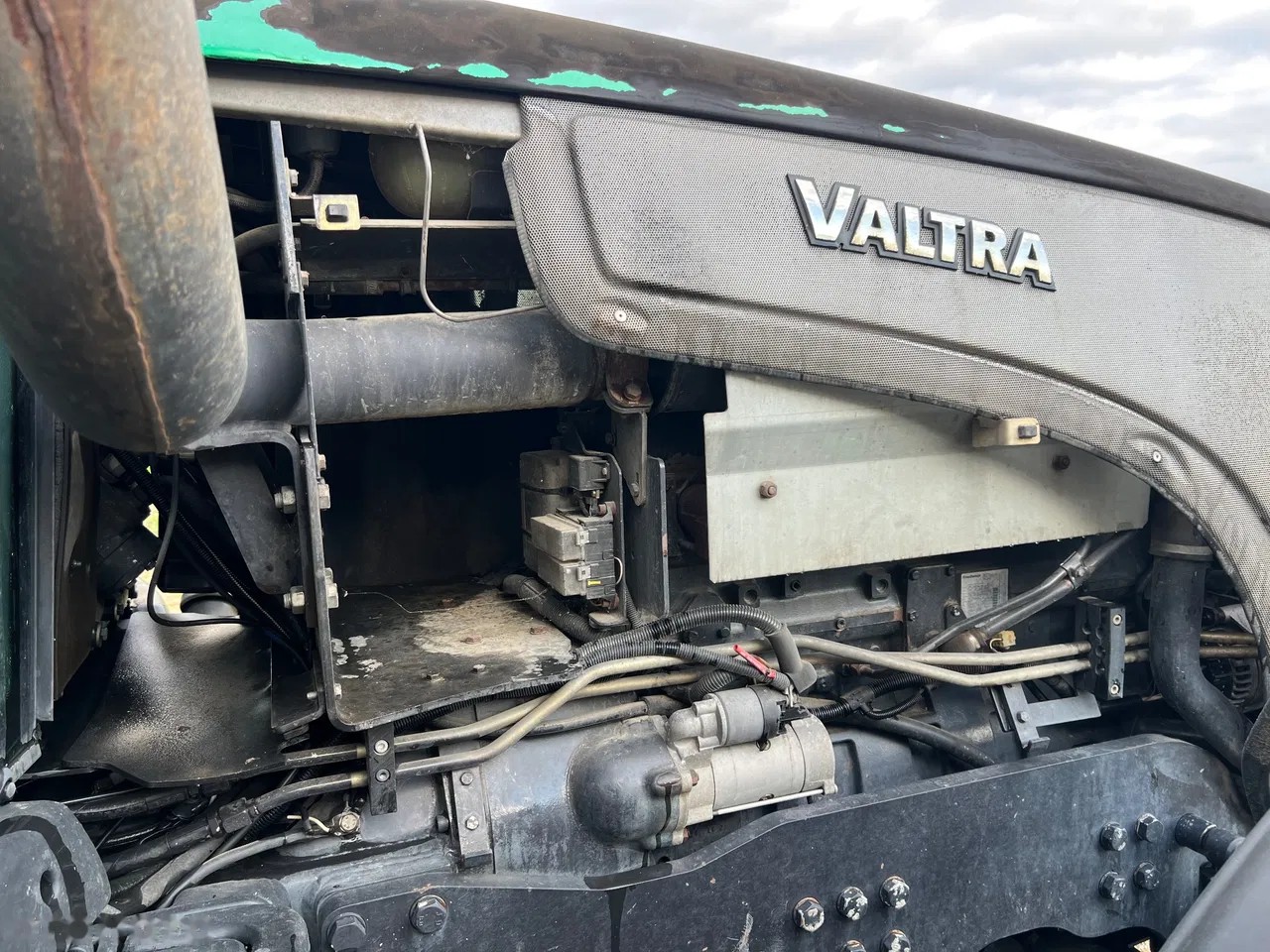 2005 Valtra T140, dovoz Skladom v EÚ — foto 1 | AMECAR 2005 Valtra T140, dovoz Skladom v EÚ — foto 1