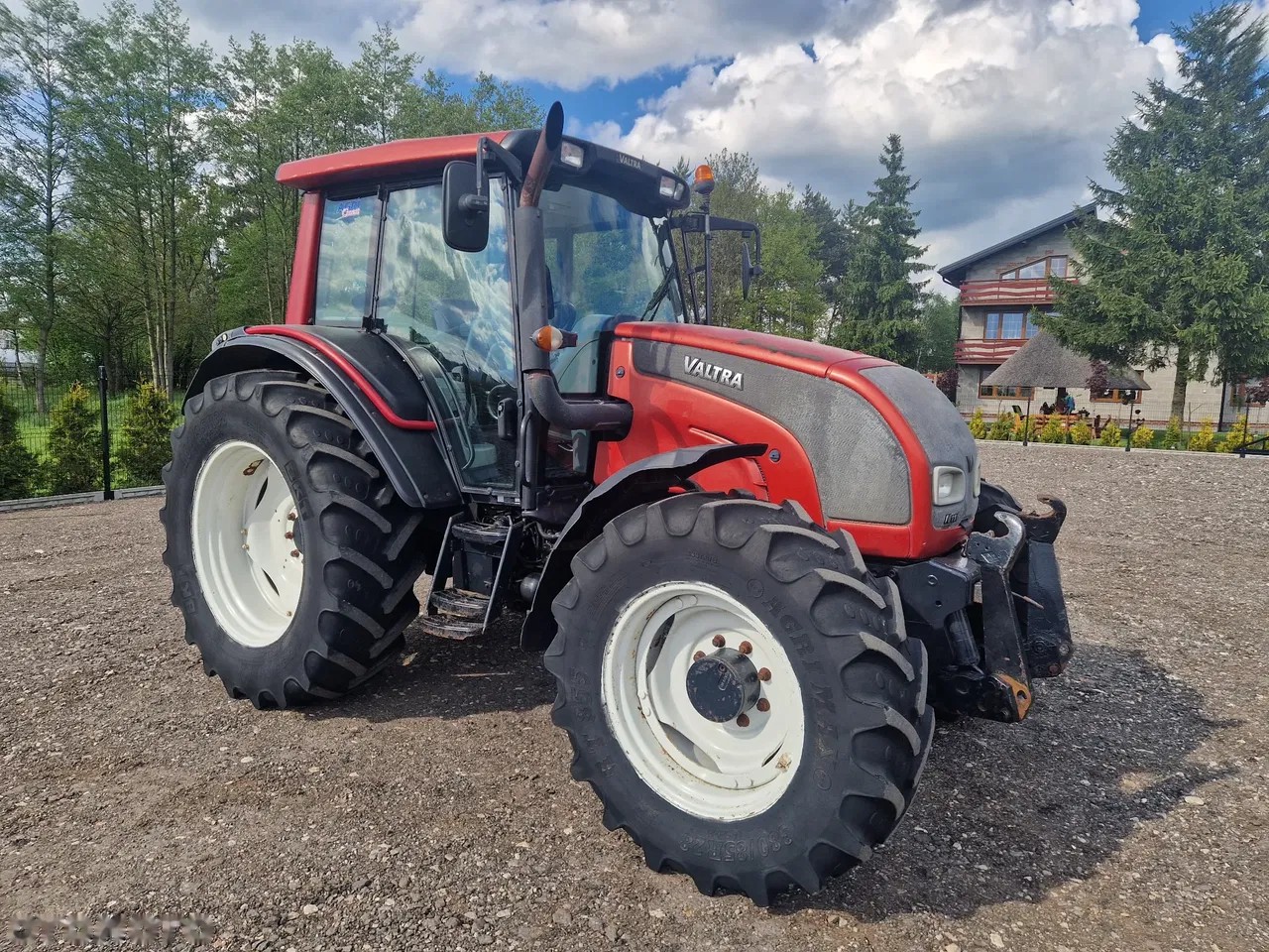 2008 Valtra N111 HiTech, 8 218 mth, dovoz Skladom v EÚ — foto 1 | AMECAR 2008 Valtra N111 HiTech, 8 218 mth, dovoz Skladom v EÚ — foto 1