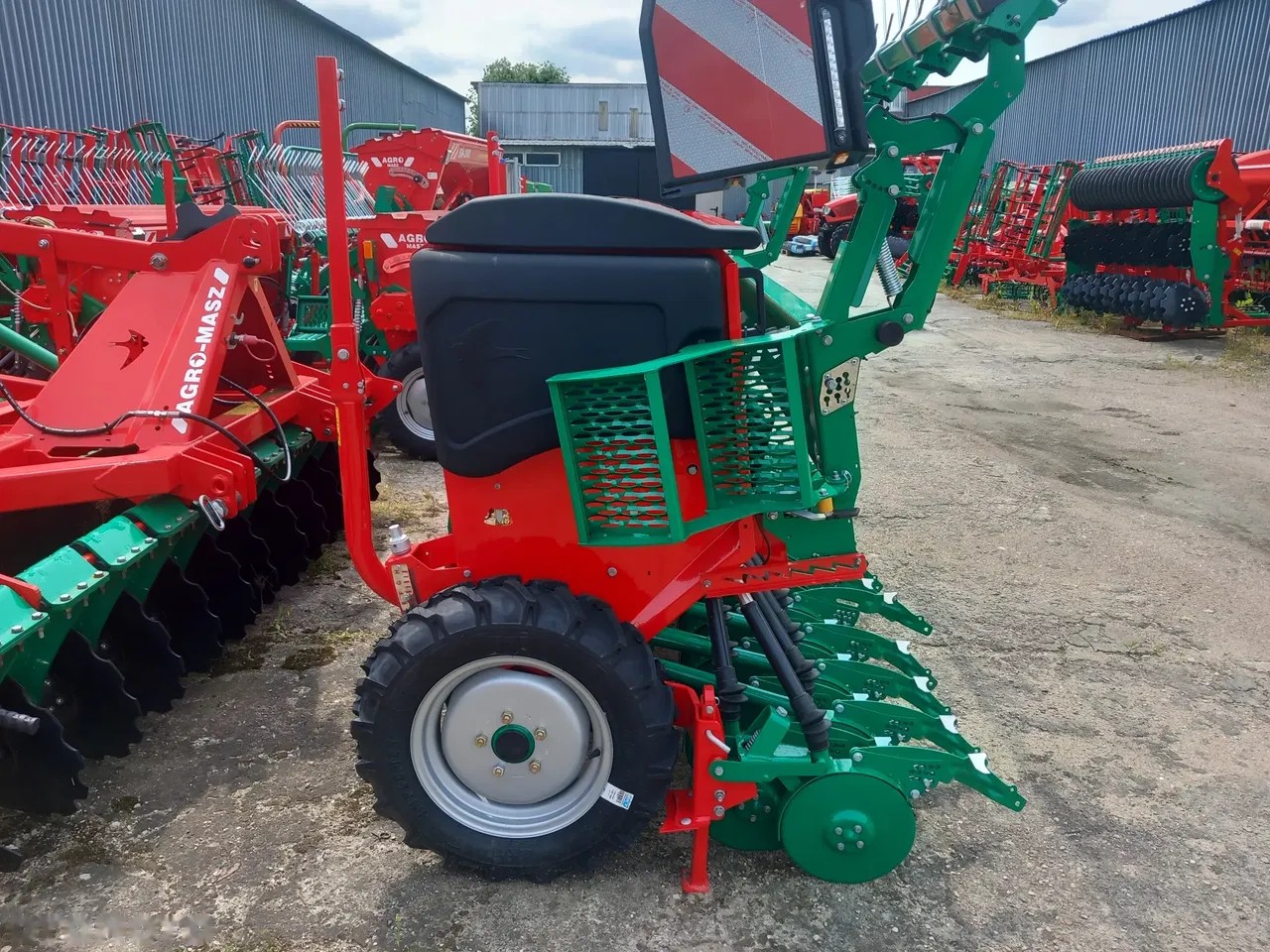 2023 Agro-Masz SR300, dovoz Skladom v EÚ — foto 3 z 15