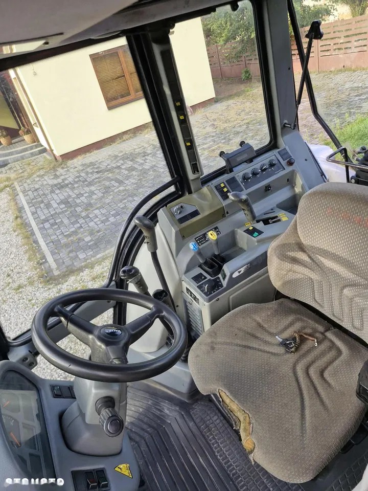 2004 Valtra T120, 12 323 mth, dovoz Skladom v EÚ — foto 7 z 14