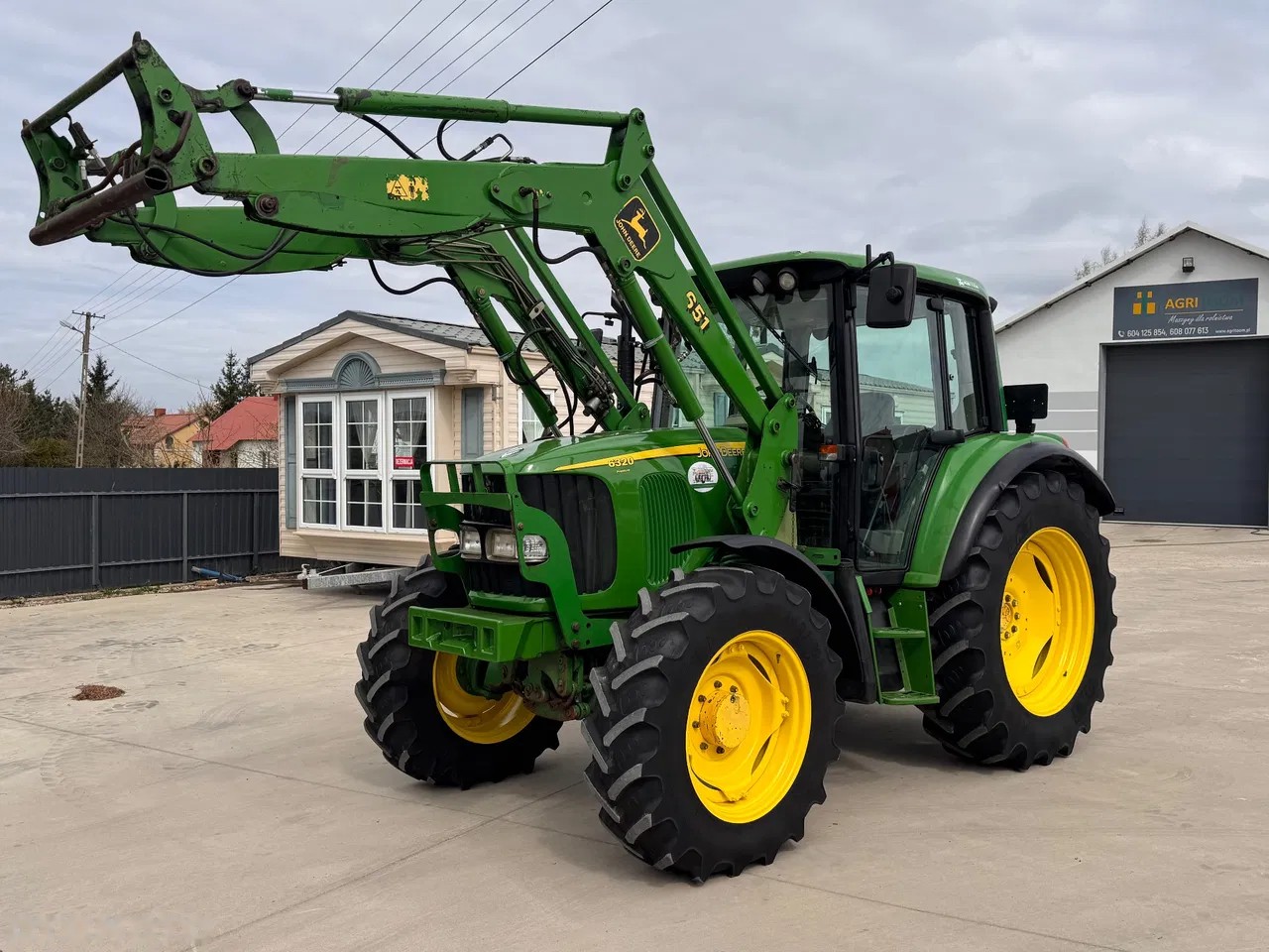 2006 John Deere 6320 Premium, dovoz Skladom v EÚ — foto 1 | AMECAR 2006 John Deere 6320 Premium, dovoz Skladom v EÚ — foto 1