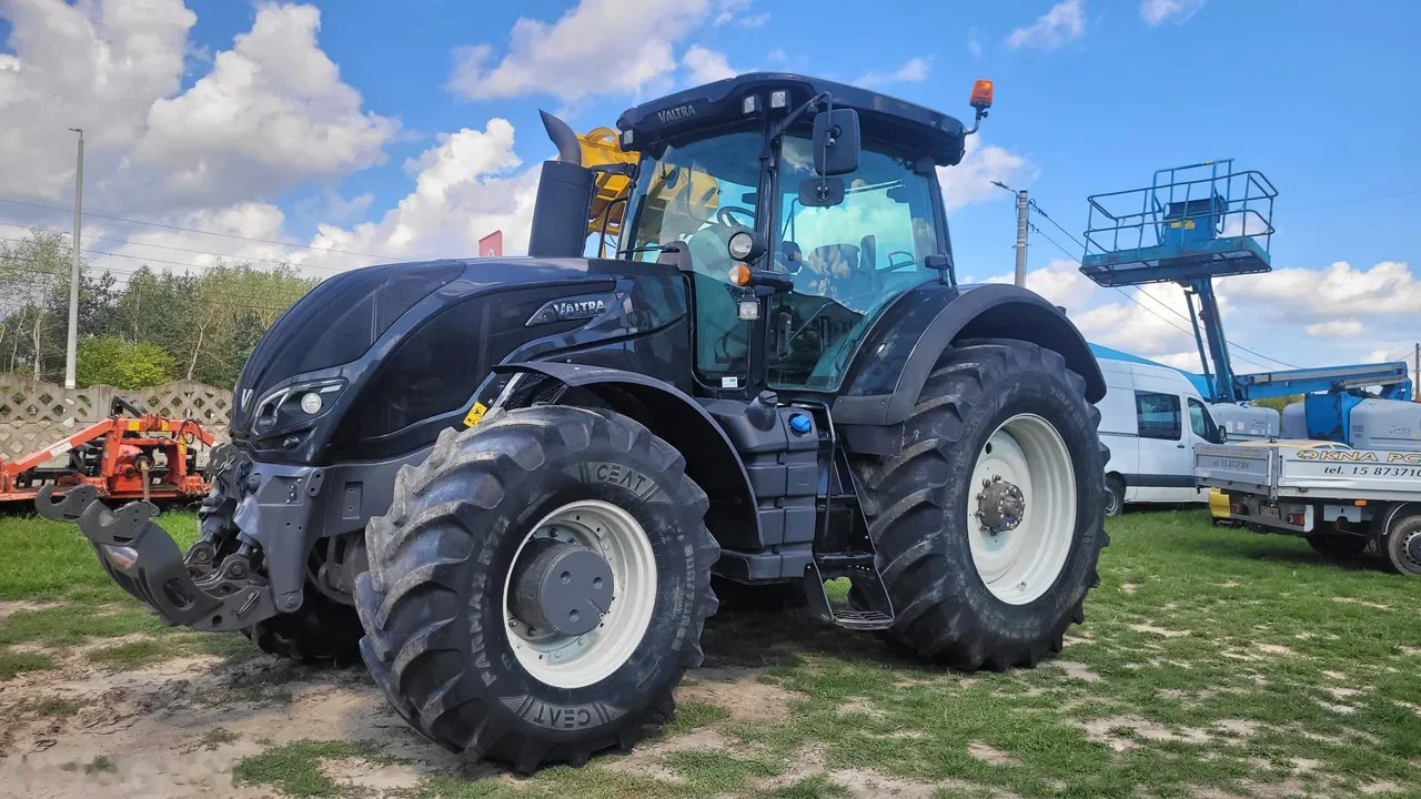 2016 Valtra S274, 1 076 mth, dovoz Skladom v EÚ — foto 1 | AMECAR 2016 Valtra S274, 1 076 mth, dovoz Skladom v EÚ — foto 1